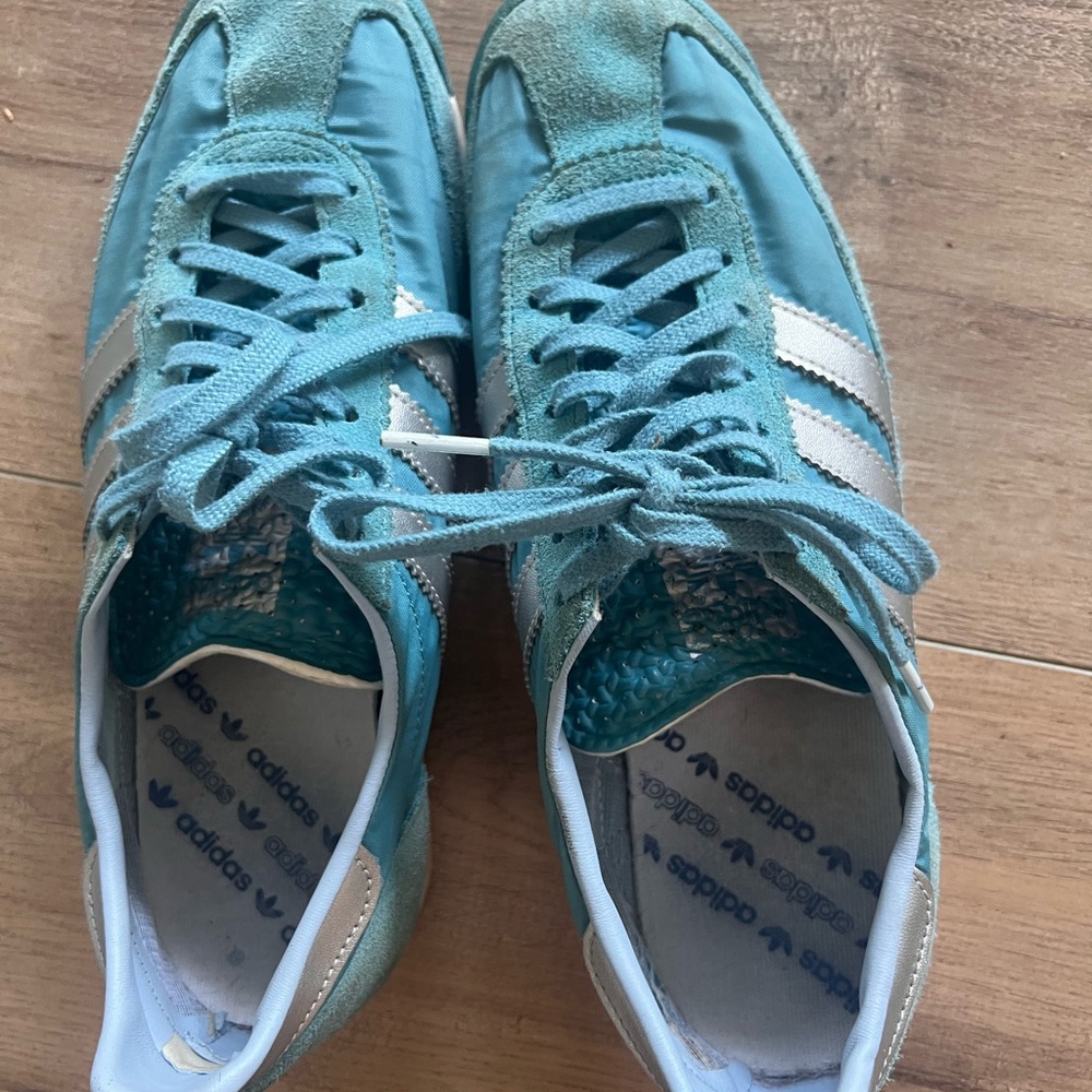 Adidas Women's Blue Sneakers